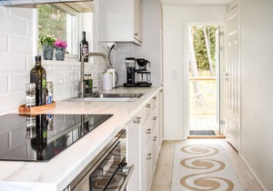 Cozy home in Yngsjö with kitchen