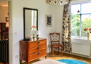 Inviting apartment in quiet residential area in the middle of Visby.