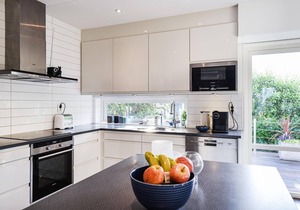 Look forward to a wonderful vacation in this appealing vacation home with fitness equipment and saun