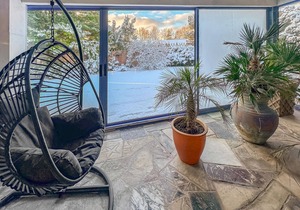 Lovely home in Nybrostrand with sauna