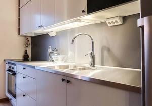 Luxury Business Studio Apartment Street View - CityLiving Umami