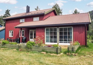 Pet friendly home in Dølemo with sauna