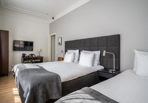 Queen's Hotel by First Hotels