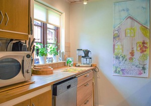 Spacious cottage for relaxing vacations with the whole family and pets.