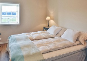 Welcome to Haltersbol and this vacation home from 2019. Deie apartment house offers a beautiful view