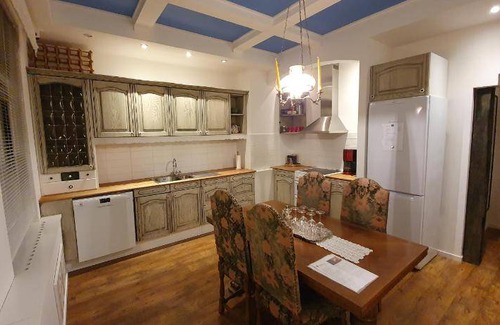Eskilstuna Apartment | 100 m² Apartment ∙ 2 bedrooms ∙ 4 guests
