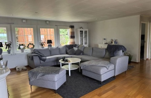 Koping House | 100 m² House ∙ 2 bedrooms ∙ 2 guests