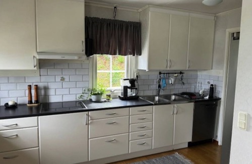 Koping House | 100 m² House ∙ 2 bedrooms ∙ 2 guests