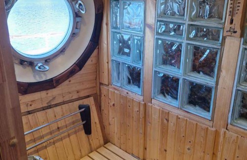 Sodertalje Boat Rental | 11 m² Houseboat ∙ 5 guests