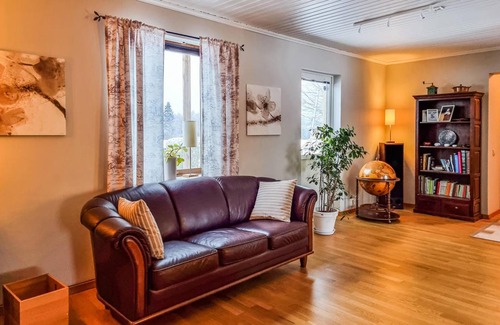 Svenljunga Apartment | 140 m² Apartment ∙ 3 bedrooms ∙ 10 guests