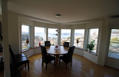 Fjallbacka Villa | 140 m² Villa ∙ 3 bedrooms ∙ 6 guests