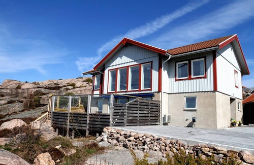 Fjallbacka Villa | 140 m² Villa ∙ 3 bedrooms ∙ 6 guests