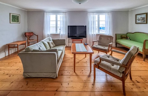 Bergkvara House | 160 m² House ∙ 3 bedrooms ∙ 6 guests