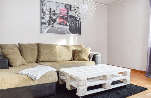 Storlinge House | 2 bedroom accommodation in Borgholm