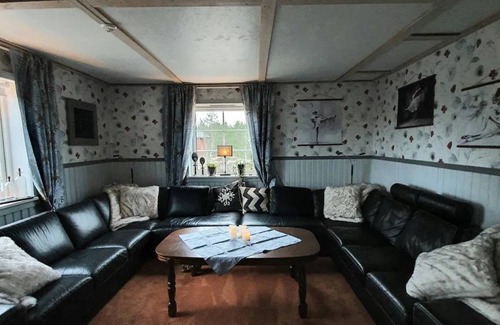 Backefors House | 240 m² House ∙ 4 bedrooms ∙ 10 guests