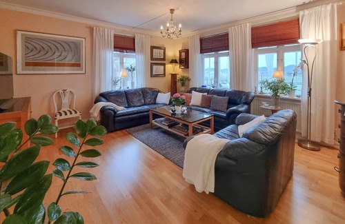 Sollebrunn House | 250 m² House ∙ 5 bedrooms ∙ 11 guests