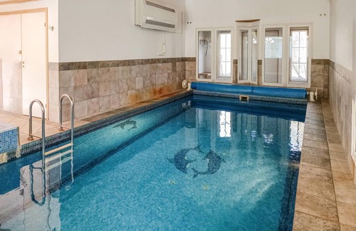 Kopingsvik House | 270 m² House ∙ 7 bedrooms ∙ 14 guests