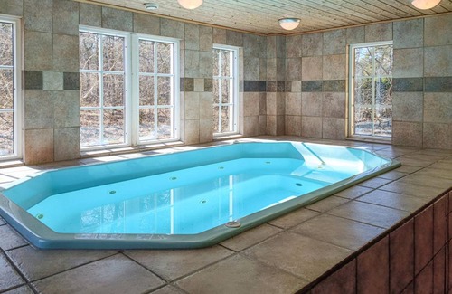 Kopingsvik House | 270 m² House ∙ 7 bedrooms ∙ 14 guests
