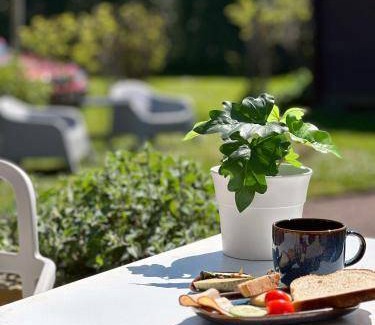 Beddingestrand Bed & Breakfast | 34 m² Bed and breakfast ∙ 4 guests