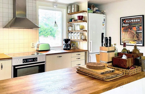 Vanersborg Municipality House | 4 star holiday home in FRÄNDEFORS