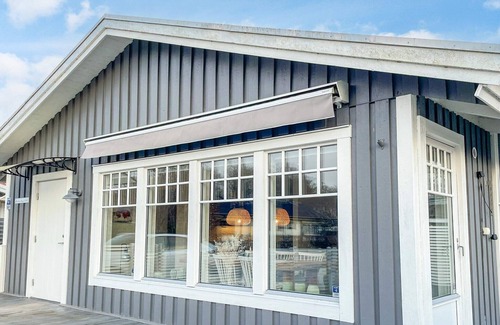 Falkvik House | 4 star holiday home in SÖLVESBORG