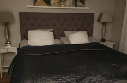 Huddinge Municipality Apartment | 45 m² Apartment ∙ 1 bedroom ∙ 2 guests