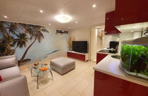 Huddinge Municipality Apartment | 50 m² Apartment ∙ 3 bedrooms ∙ 6 guests