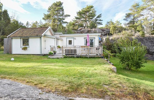 Stromstad Municipality House | 55 m² House ∙ 1 bedroom ∙ 4 guests