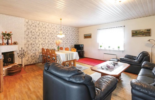 Hallevik House | 55 m² House ∙ 2 bedrooms ∙ 4 guests