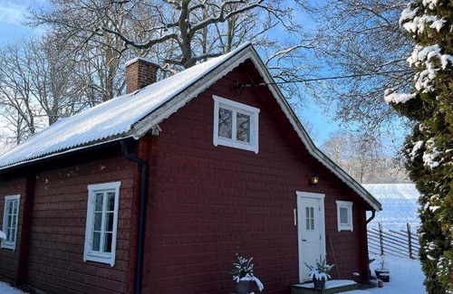 Skovde Municipality Villa | 60 m² Villa ∙ 1 bedroom ∙ 4 guests