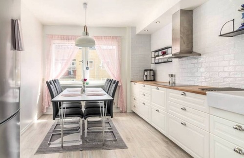 Eskilstuna Apartment | 61 m² Apartment ∙ 1 bedroom ∙ 2 guests