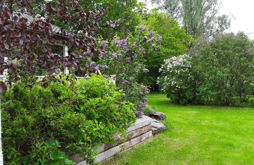 Vasteras Municipality Villa | 70 m² Villa ∙ 2 bedrooms ∙ 4 guests