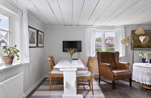 Borghamn House | 75 m² House ∙ 1 bedroom ∙ 2 guests