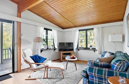 Hjo House | 80 m² House ∙ 2 bedrooms ∙ 6 guests