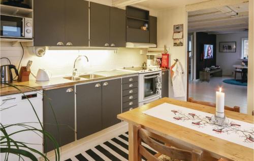 Ostra Sonnarslov House | Awesome Home In Östra Sönnarslöv