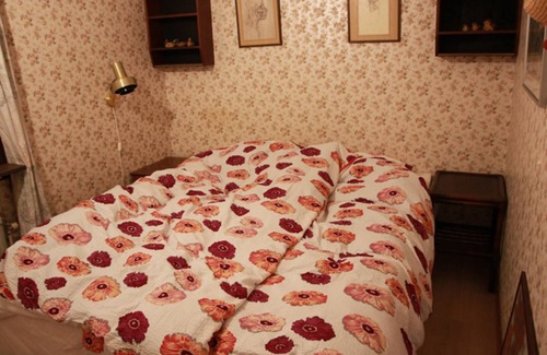 Ivetofta Apartment | Beautiful holiday apartment right on the lake with boat, canoe, internet and jacuzzi