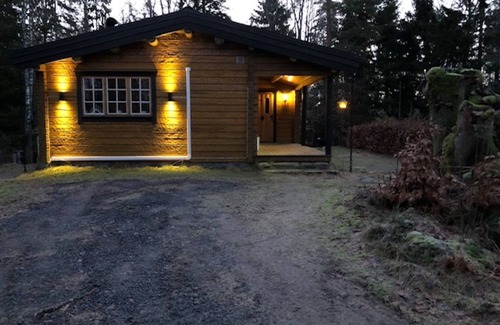 Lidhult Ski Chalet | Beautiful holiday cabin between Lake Bolmen and Unnen with private boat