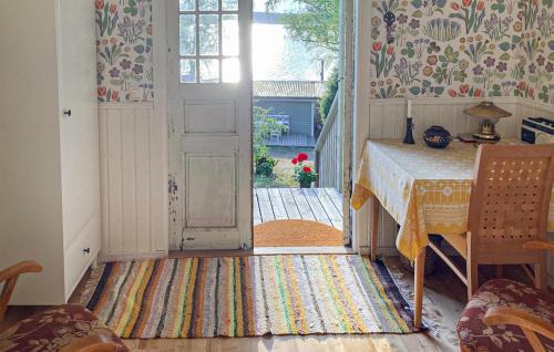 Tranas House | Beautiful Home In Tranås With Lake View