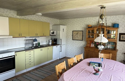 Mellerud O Ski Chalet | Cozy and rural holiday accommodation 150 meters from Lake Vänern | SE17003