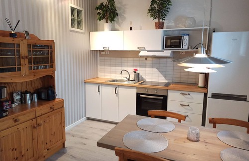 Enkoping House | Cozy Guesthouse 600m From The Beach