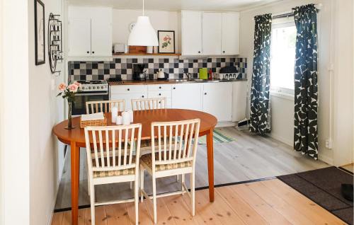 Farjestaden House | Cozy Home In Färjestaden With Wifi
