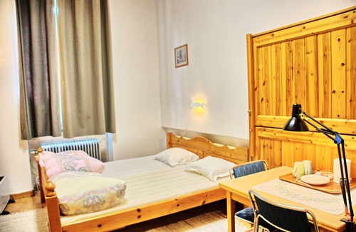 Svenstavik Hostel | Gillhov camping and B&B - Hostel