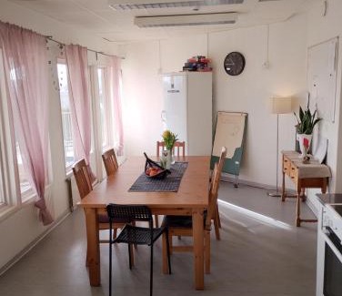 Hallsberg Hostel | Hasselvägen 1