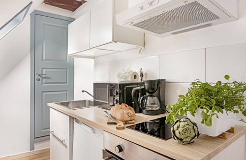 Gamla Stan Apartment | Historisk takvåning i gamla stan
