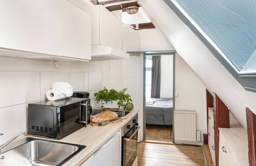 Gamla Stan Apartment | Historisk takvåning i gamla stan