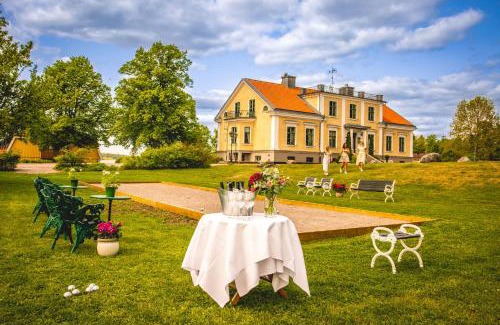 Balsta Hotel | Krägga Herrgård