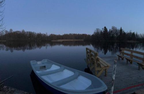 Perstorp Municipality House | Lake cottage with private pier
