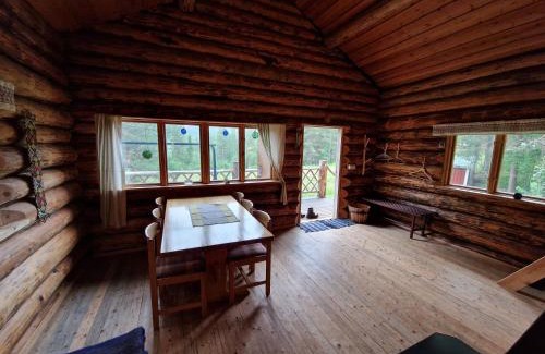 Vuollerim Ski Chalet | Lakeside wilderness cabin