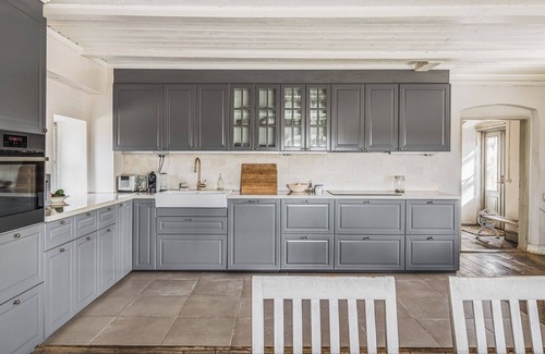 Eskilstuna Municipality House | Large Stylish Charming House With Big Garden