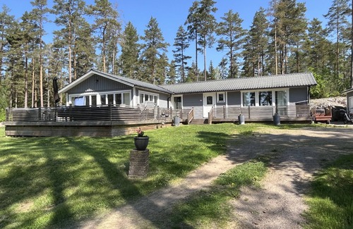 Hultsfred Ski Chalet | Large villa with SPA and lake view outside Hultsfred | SE05067